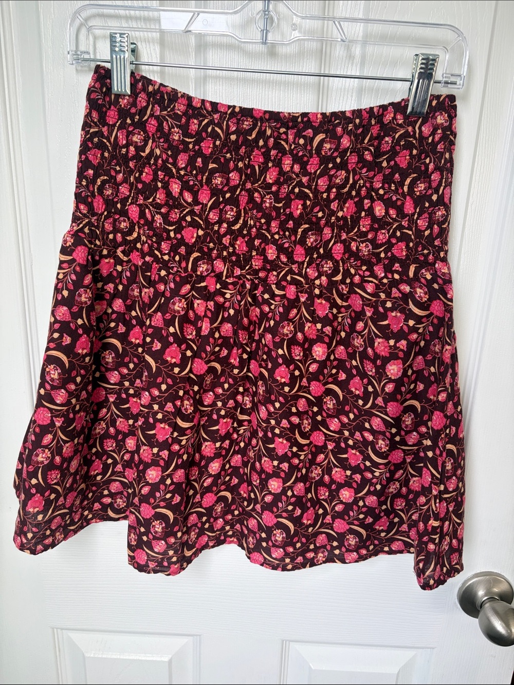 Old Navy Pink Floral Smocked Waist Skirt on Black